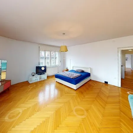 Nice Family Friendly Apartment In The City Center Ljubljana Exterior photo